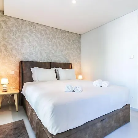 Apartment Marques Pombal 2 Bed Ac *
