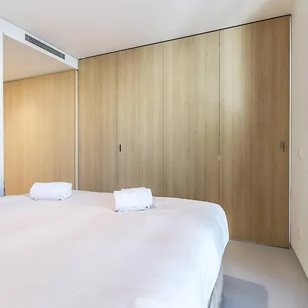 Marques Pombal 2 Bed Ac Apartment Lisbon