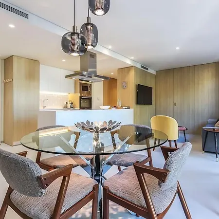 Marques Pombal 2 Bed Апартаменты
